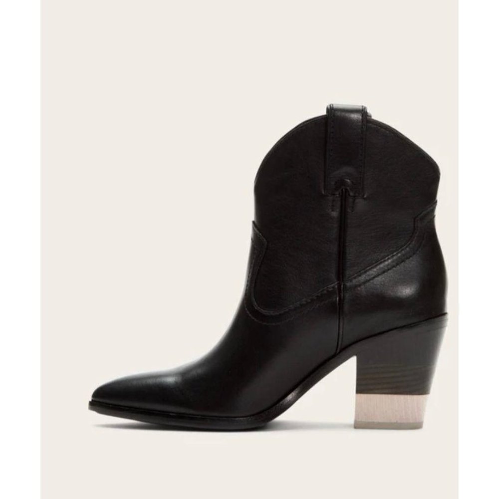 Frye Chevron Short Bootie Black Leather PRISTINE 6 - Picture 3 of 12